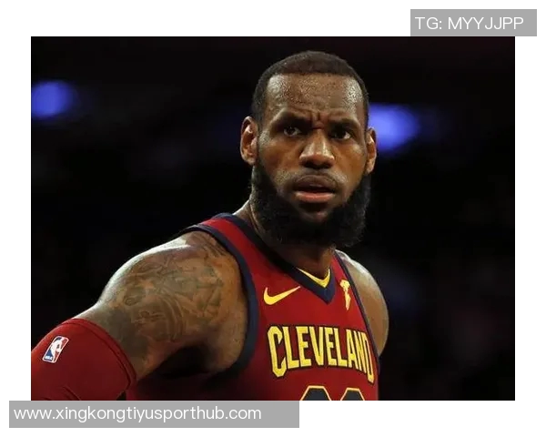 詹姆斯回顾年轻理想与现实差距现阶段无法接受家庭主妇角色